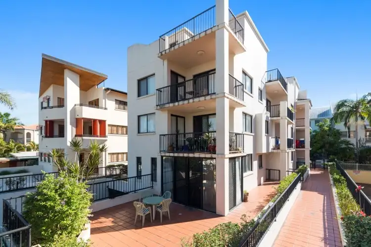 7/35 Britannia Avenue, Broadbeach QLD 4218