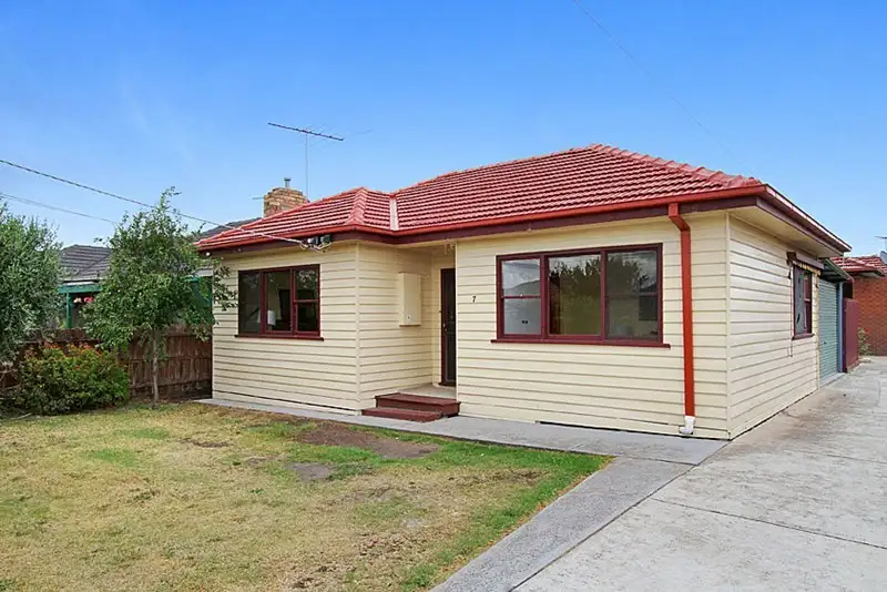 Main view of Homely unit listing, 1/7 Marjory Street, Thomastown VIC 3074