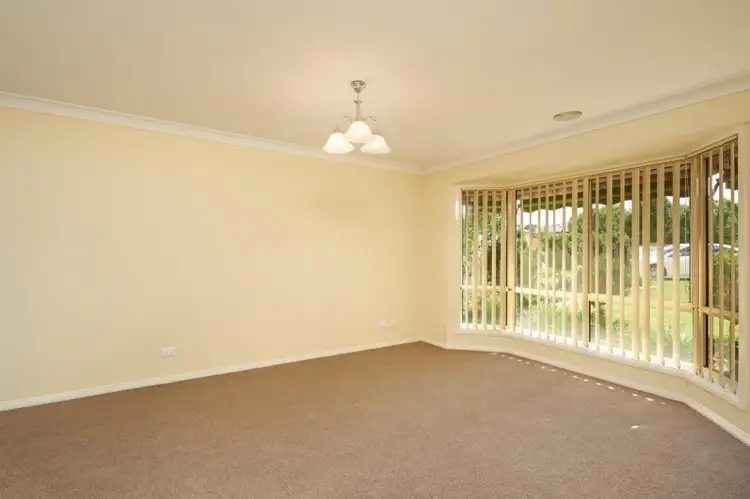 Second view of Homely house listing, 6 Yeomans Place, Kooringal NSW 2650