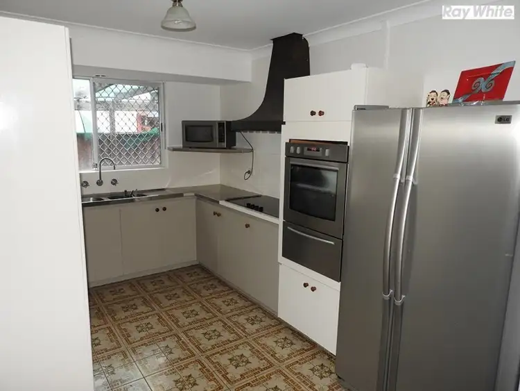 Seventh view of Homely house listing, 24 Delamere Way, Camillo WA 6111