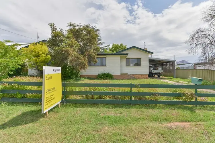 Main view of Homely house listing, 4 Croydon Avenue, Tamworth NSW 2340