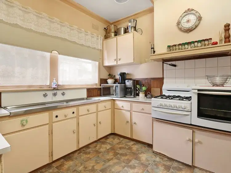 Sixth view of Homely house listing, 8 Tomkins Parade, Benalla VIC 3672