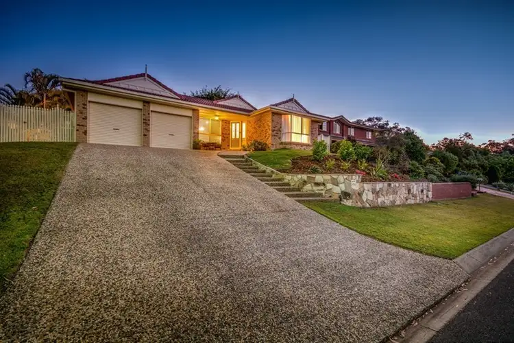 7 Lorenc Place, Bridgeman Downs QLD 4035