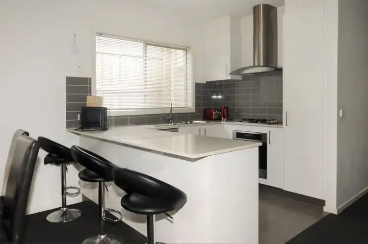 27 Botany Drive, Carrum Downs VIC 3201