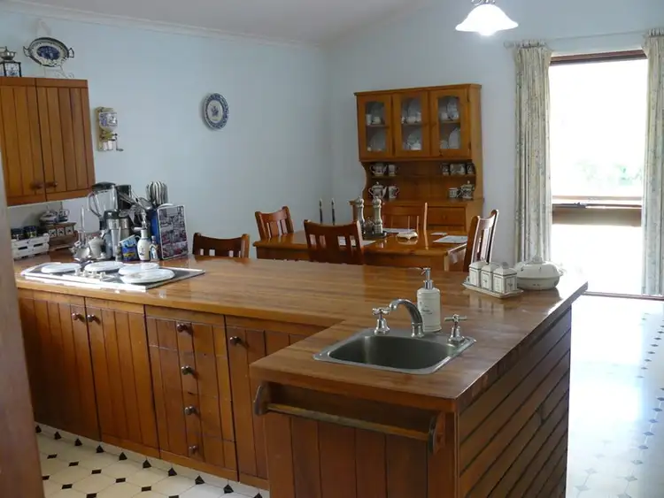Sixth view of Homely house listing, 10 Merindah Avenue, Moree NSW 2400