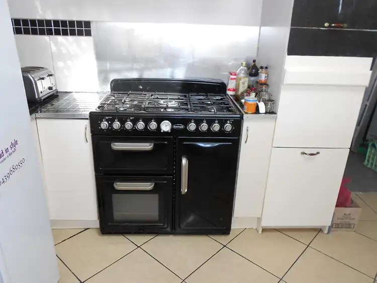 Fifth view of Homely house listing, 10 Haynes Street, Bordertown SA 5268