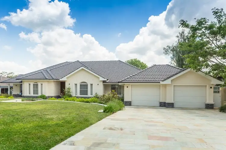 12 Goldfinch Way, Orange NSW 2800