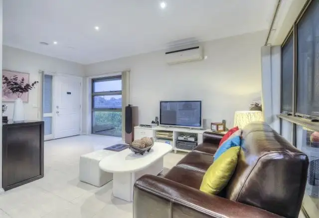 Second view of Homely unit listing, 2/7 Belgrove Street, Preston VIC 3072