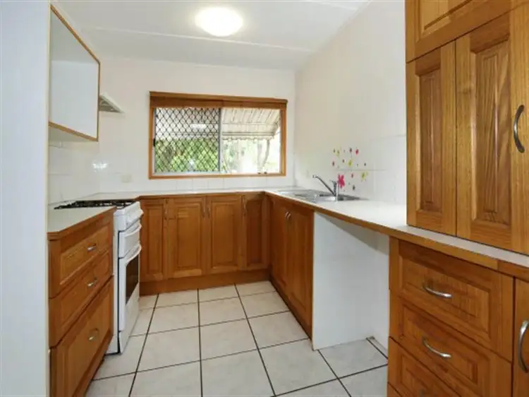 Second view of Homely house listing, 7 Linden Crescent, Wulguru QLD 4811