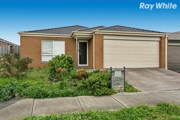 63 Fallingwater Drive, Pakenham VIC 3810