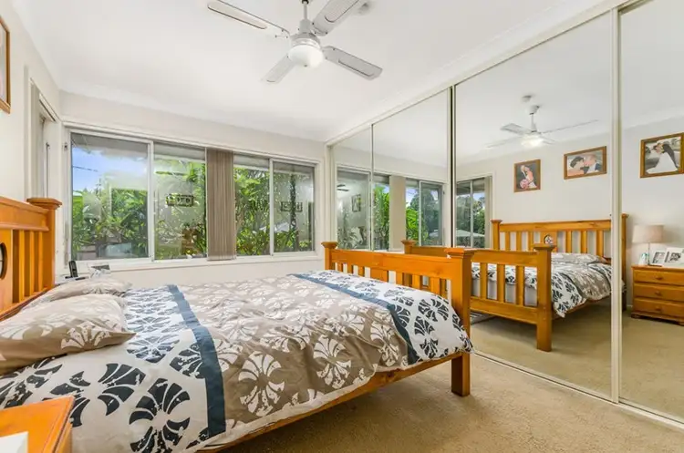 Sixth view of Homely house listing, 5 Jindalee Avenue, Kanahooka NSW 2530