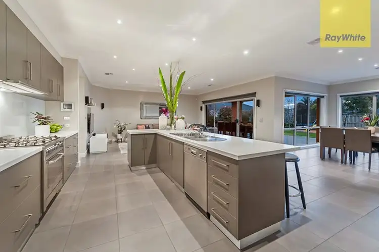 Fifth view of Homely house listing, 5 Blackbird Terrace, Craigieburn VIC 3064