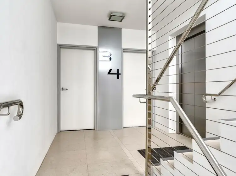 Second view of Homely unit listing, 4/15 Grosvenor Street, Balmoral QLD 4171