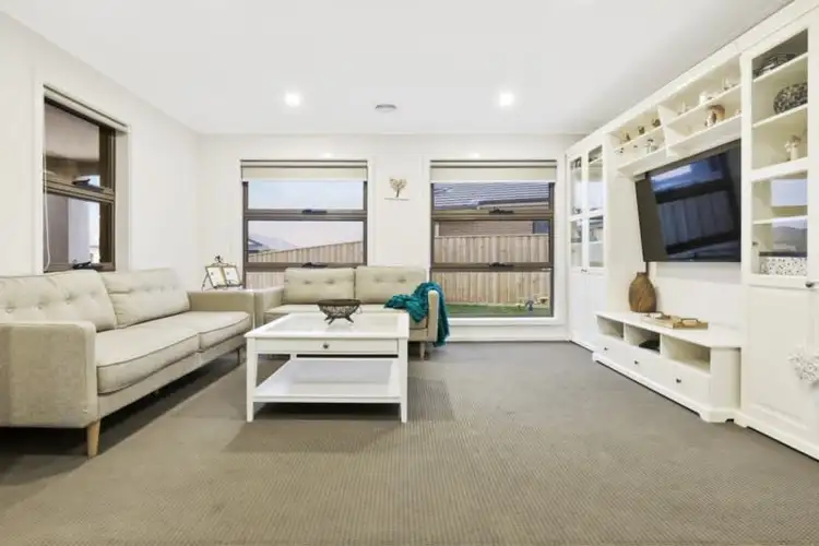 Fourth view of Homely house listing, 19 Swiss Way, Manor Lakes VIC 3024