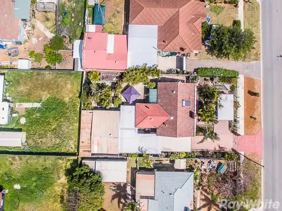 Sixth view of Homely house listing, 8 Lantana Street, Rangeway WA 6530