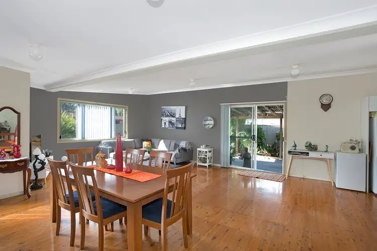 Fourth view of Homely house listing, 5 Marlborough Place, Berkeley Vale NSW 2261