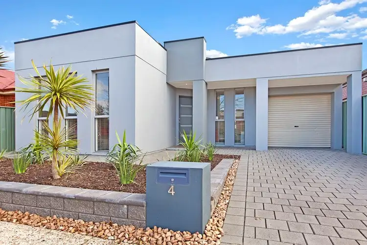 4 Banrock Place, Mawson Lakes SA 5095