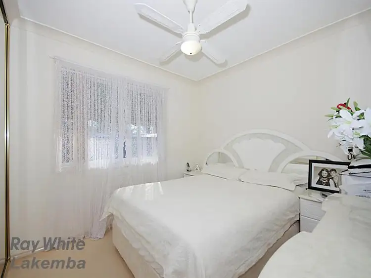 Fifth view of Homely house listing, 8 Cyclamen Place, Macquarie Fields NSW 2564