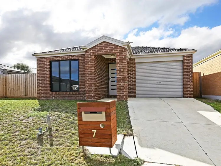 7 Cortona Place, Waurn Ponds VIC 3216