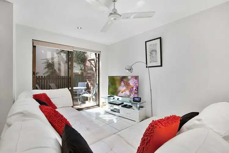Fourth view of Homely unit listing, 2/79 Noosa Parade, Noosa Heads QLD 4567