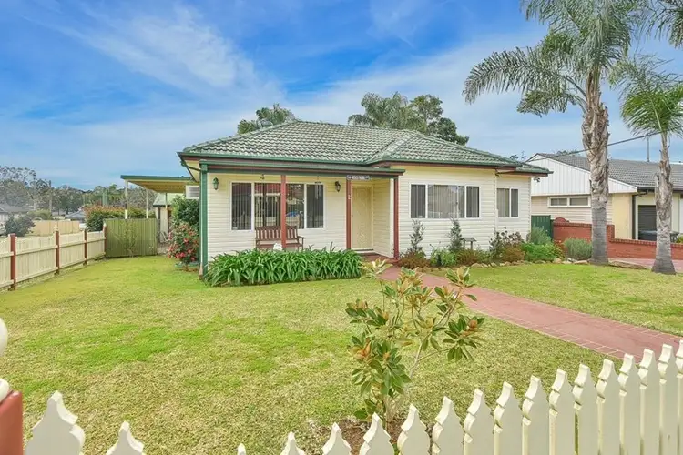2 Albury Avenue, Campbelltown NSW 2560