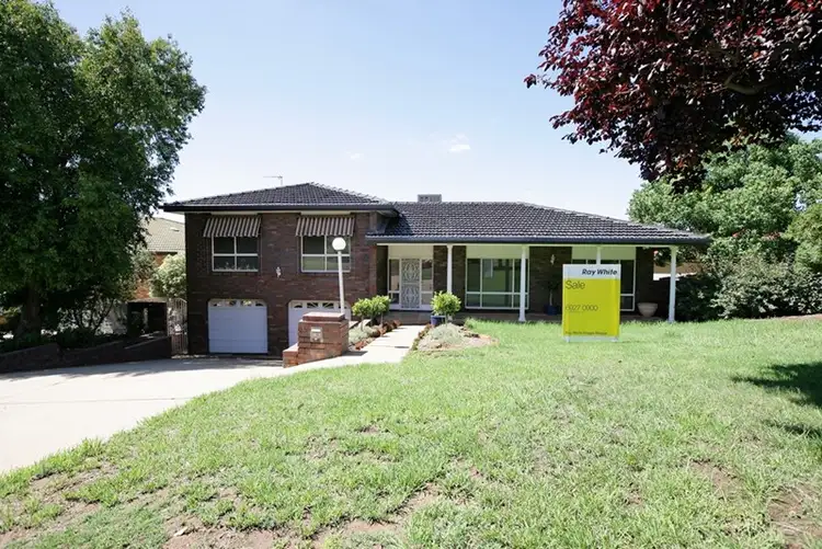 36 Henwood Avenue, Kooringal NSW 2650