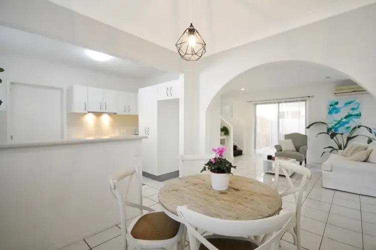 Fifth view of Homely unit listing, 3/6 Christina Court, Mermaid Waters QLD 4218