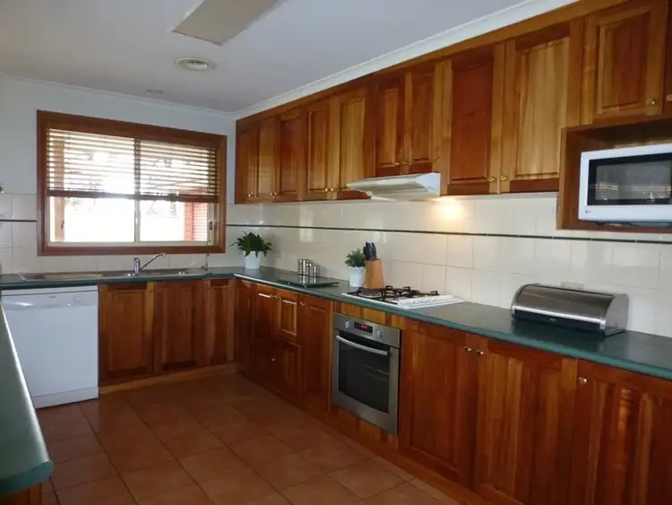 Sixth view of Homely house listing, 5 Stirling Court, Moama NSW 2731