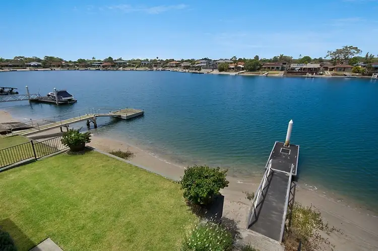 10 Acacia Circuit, Yamba NSW 2464