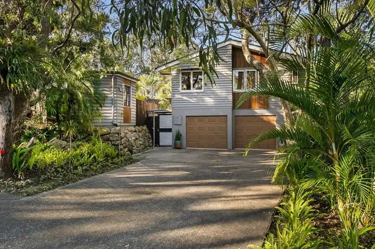 24 Crag Road, Taringa QLD 4068