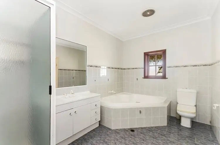 Sixth view of Homely house listing, 319 Kelso Drive, Kelso QLD 4815