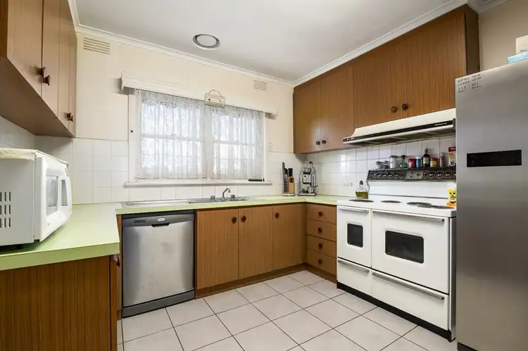 Third view of Homely townhouse listing, 1/31 Oakleigh Street, Oakleigh East VIC 3166
