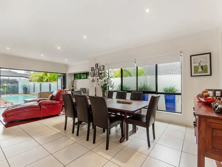 7 Belmont Drive, Varsity Lakes QLD 4227