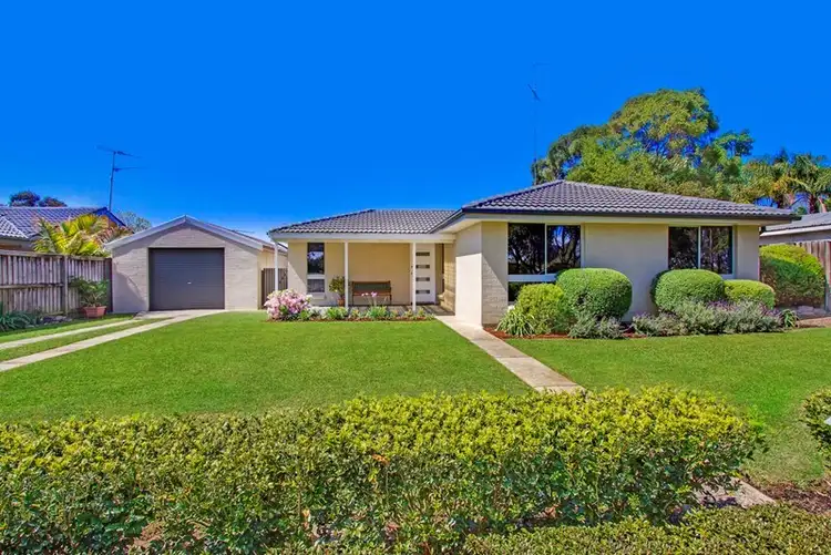 18 Red House Crescent, Mcgraths Hill NSW 2756