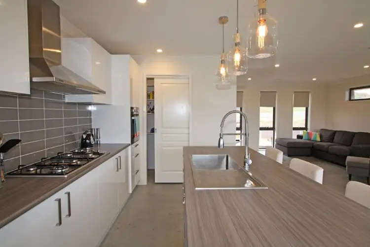 Fourth view of Homely house listing, 10 Donoghoe Place, Bungendore NSW 2621