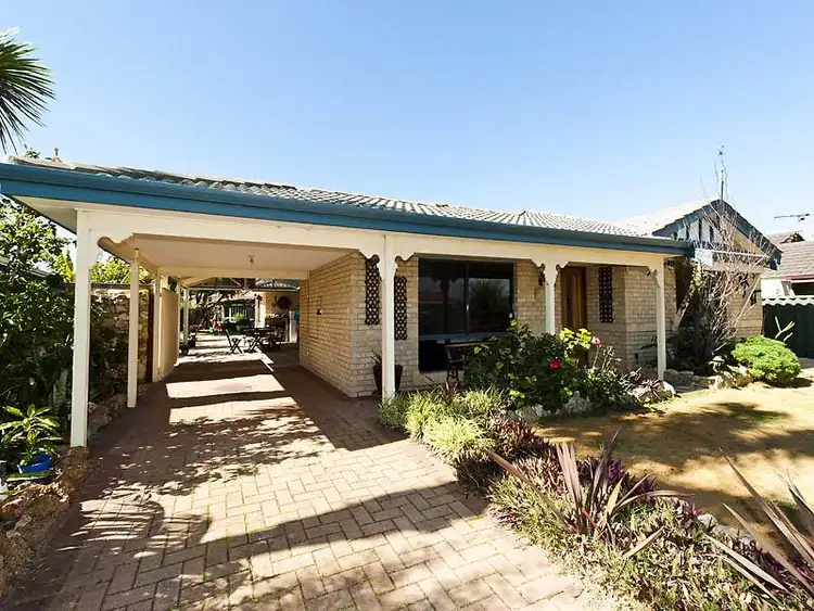 Main view of Homely house listing, 5 Strasbourg Ramble, Port Kennedy WA 6172