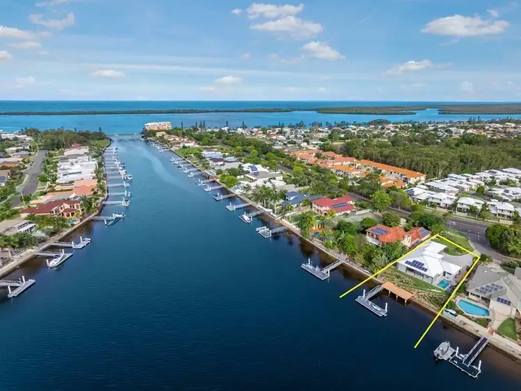 45 Pelican Waters Boulevard, Pelican Waters QLD 4551