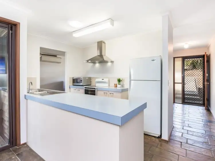 Fifth view of Homely house listing, 10 Lintrose Court, Edens Landing QLD 4207