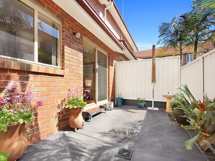 Fifth view of Homely townhouse listing, 2/25 Gladstone Avenue, Wollongong NSW 2500