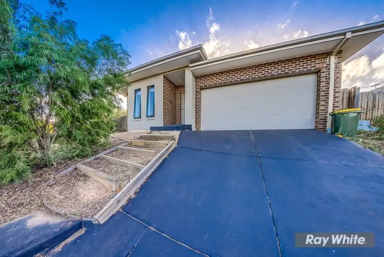 Third view of Homely house listing, 28 Starling Avenue, Tarneit VIC 3029