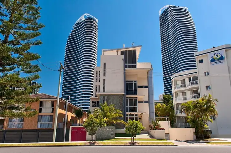2 17 Anne Avenue, Broadbeach QLD 4218