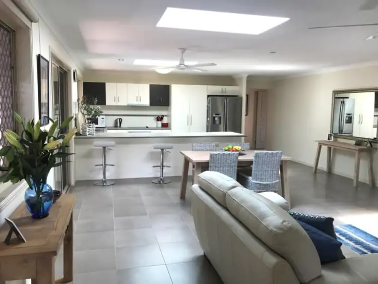 10 Greenview Avenue, Beerwah QLD 4519