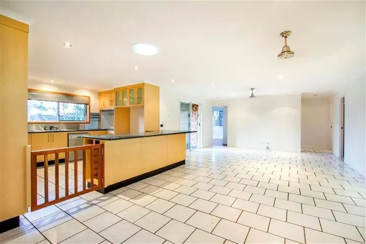 Fourth view of Homely house listing, 5 Catherine Crescent, Jubilee Pocket QLD 4802