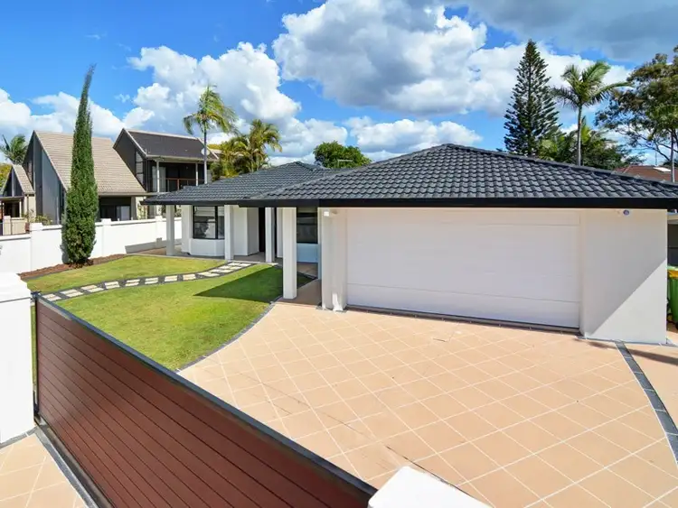 22 Forster Avenue, Sorrento QLD 4217