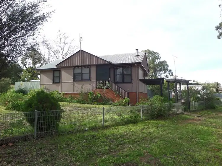 49 Lake Drive, Narrandera NSW 2700