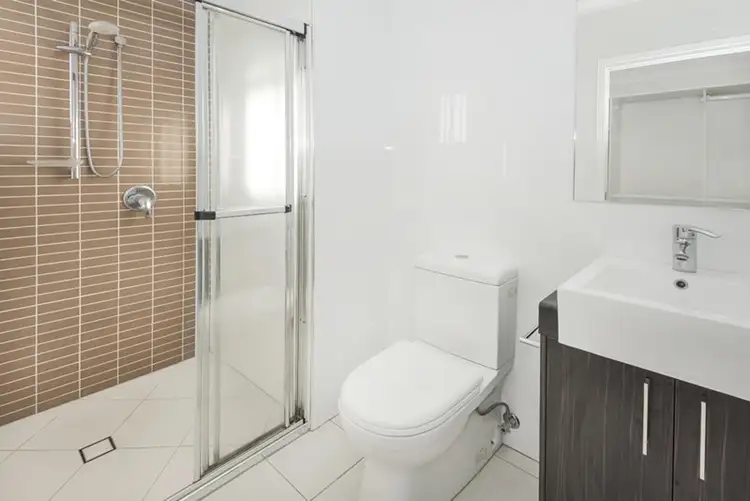 Seventh view of Homely apartment listing, 5/88 Kent Street, Hamilton QLD 4007