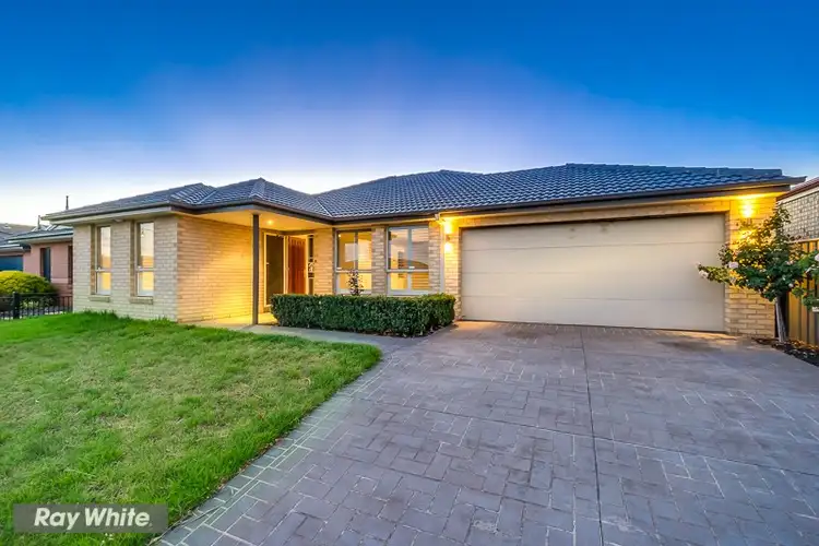 15 DANFIELD Drive, Tarneit VIC 3029
