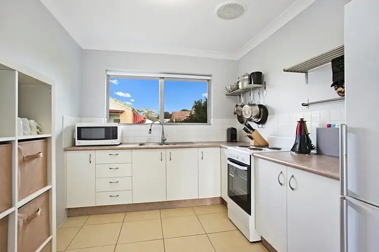 Second view of Homely unit listing, 5/539 Oxley Road, Sherwood QLD 4075
