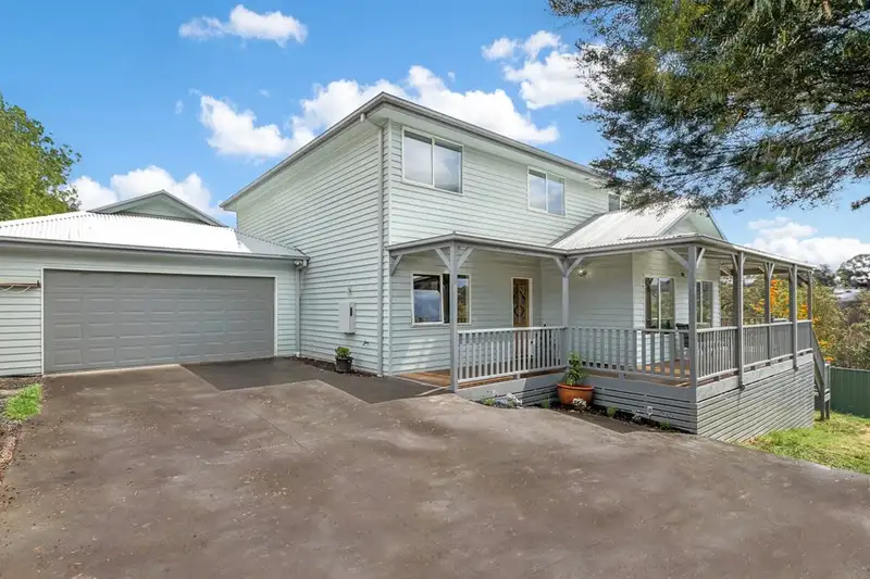 Main view of Homely house listing, 2/16 Rangeview Road, Diamond Creek VIC 3089