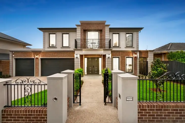 16 Amber Grove, Mount Waverley VIC 3149